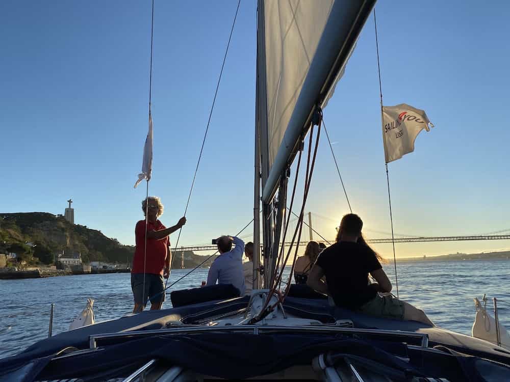 sailboat sunset cruise lisbon